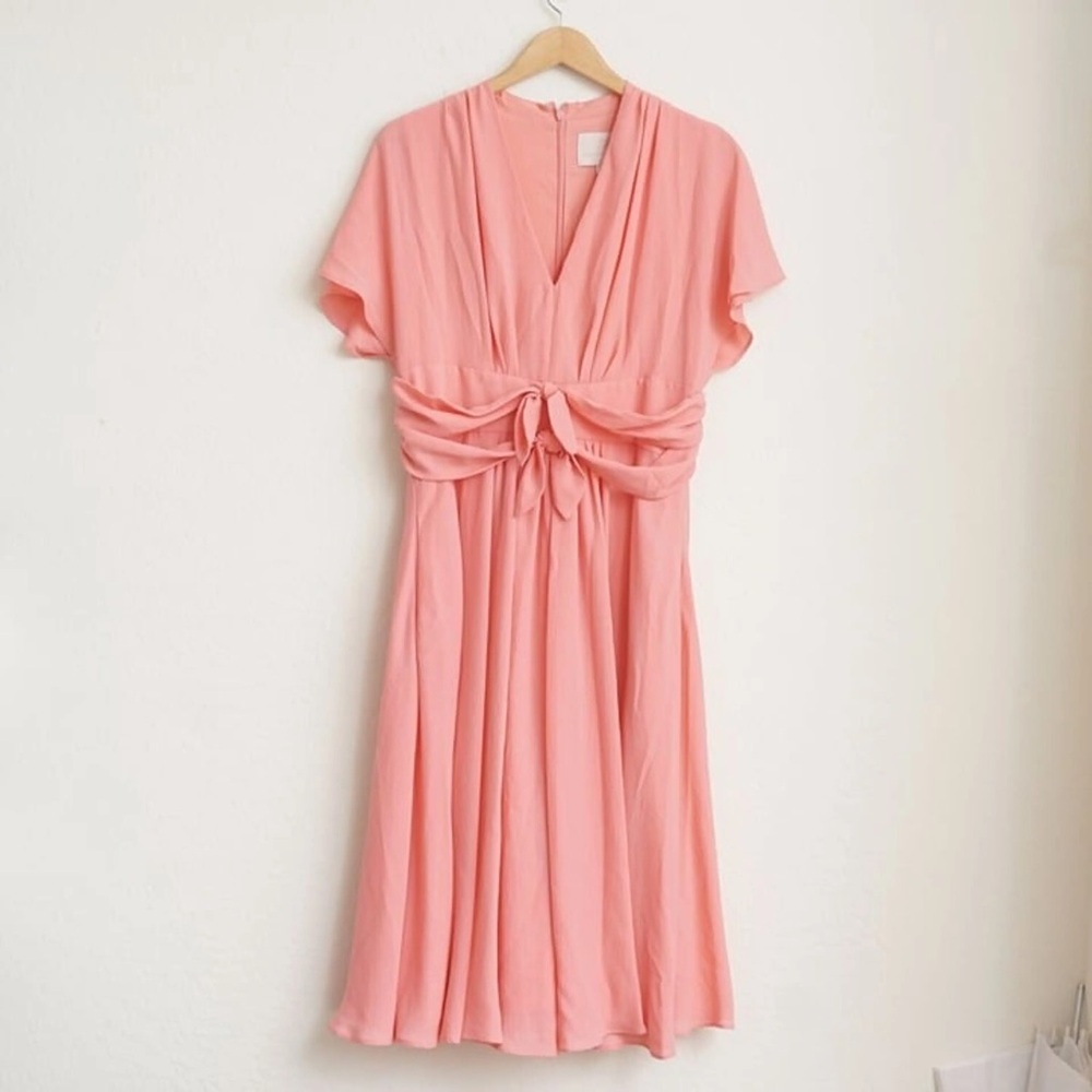 🌟NEW🌟Gal meets glam Jane tie waist peachy, coral V-neck midi dress